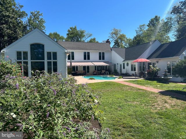 929 HERMAN RD, Horsham, PA 19044
