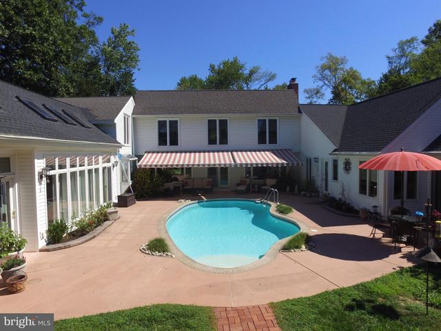 929 HERMAN RD, Horsham, PA 19044