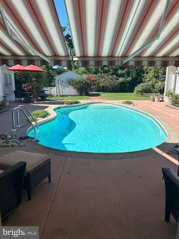 929 HERMAN RD, Horsham, PA 19044