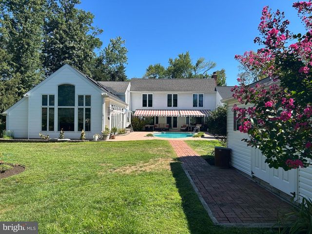 929 HERMAN RD, Horsham, PA 19044