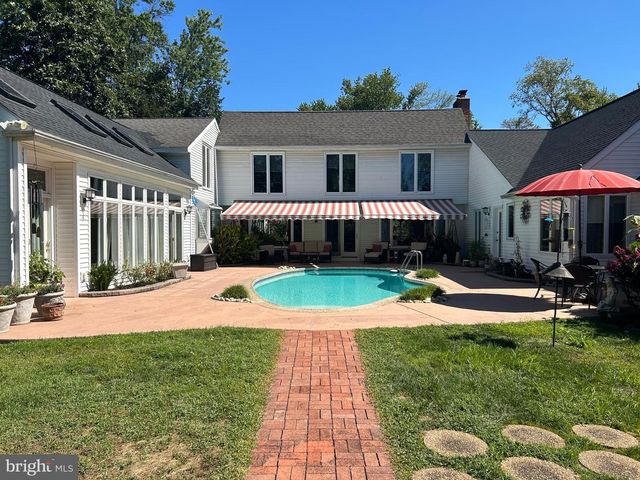 929 HERMAN RD, Horsham, PA 19044