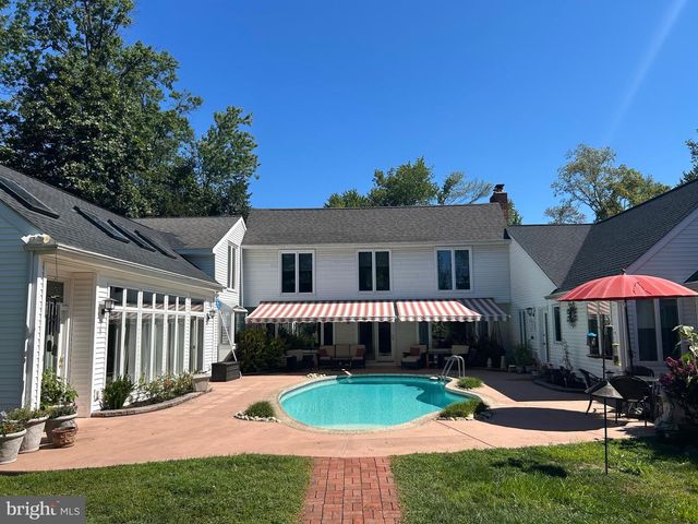 929 HERMAN RD, Horsham, PA 19044