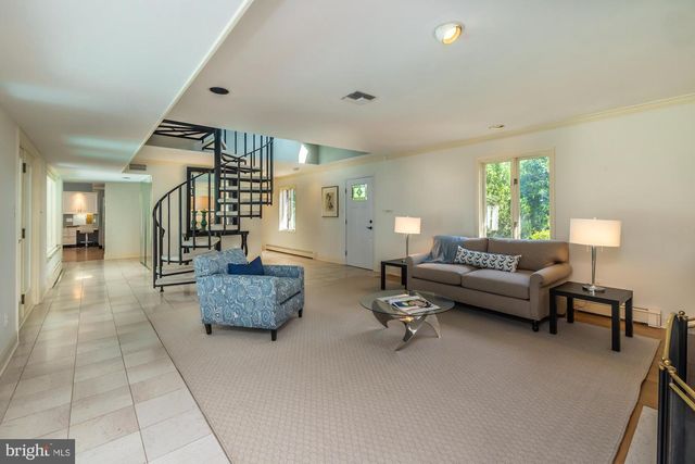 929 HERMAN RD, Horsham, PA 19044