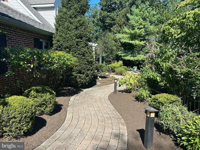 929 HERMAN RD, Horsham, PA 19044