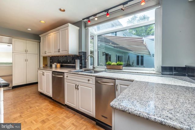 929 HERMAN RD, Horsham, PA 19044