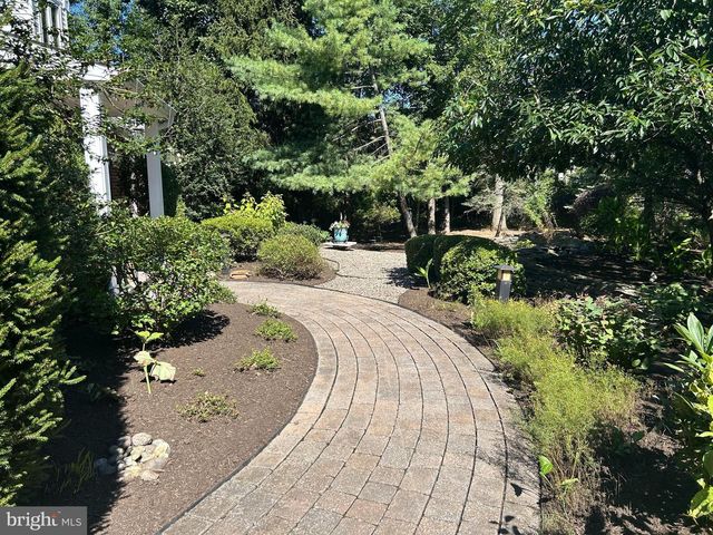929 HERMAN RD, Horsham, PA 19044