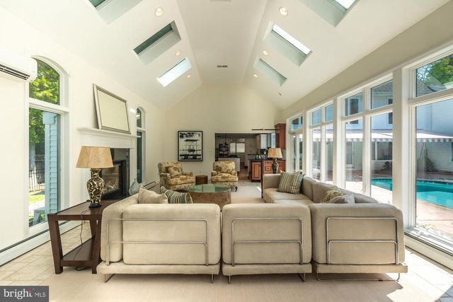 929 HERMAN RD, Horsham, PA 19044
