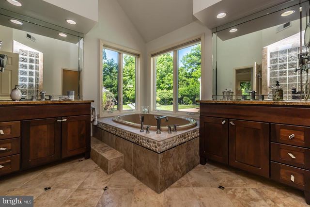 929 HERMAN RD, Horsham, PA 19044