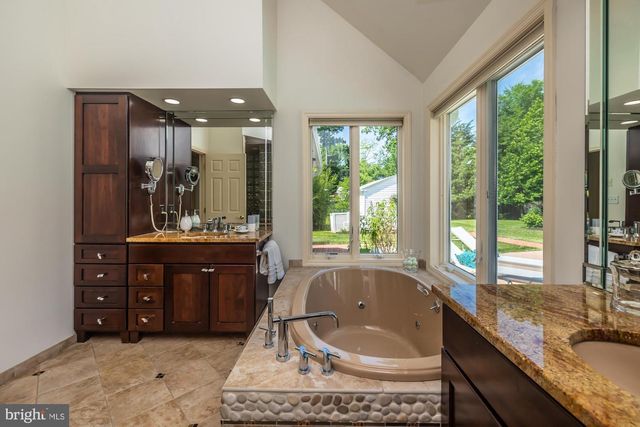 929 HERMAN RD, Horsham, PA 19044