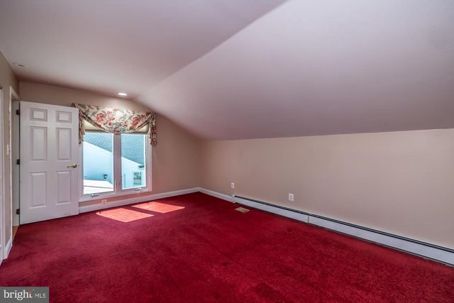 929 HERMAN RD, Horsham, PA 19044