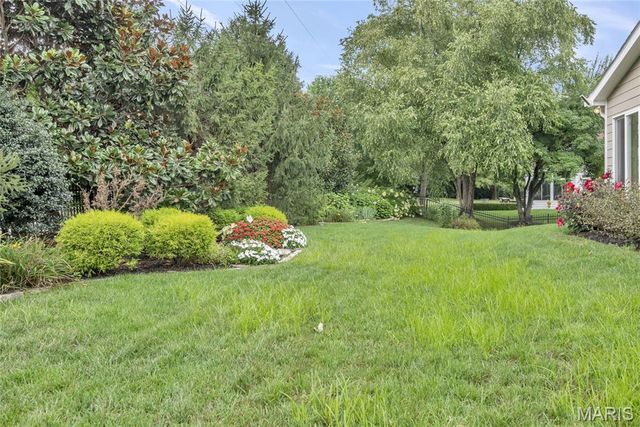 2154 White Lane Drive, Chesterfield, MO 63017
