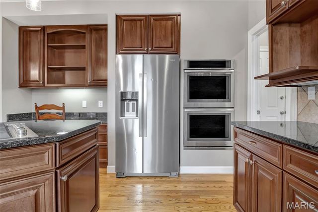 2154 White Lane Drive, Chesterfield, MO 63017