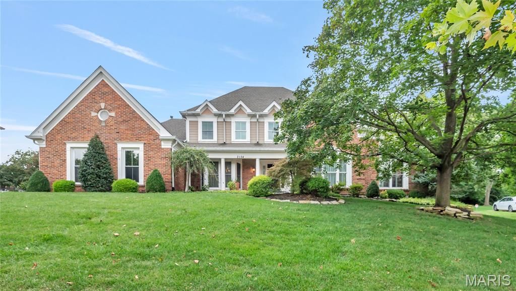 2154 White Lane Drive, Chesterfield, MO 63017