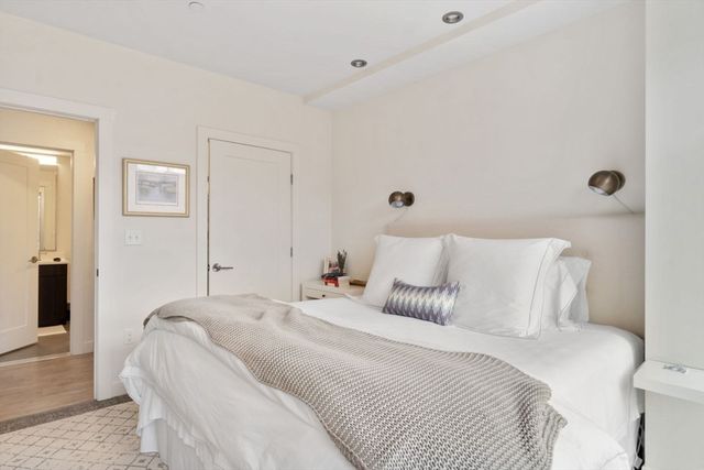900 Beacon Street 501, Boston, MA 02215