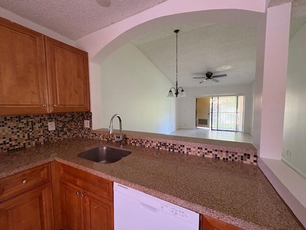 21938 Remsen Terrace 209, Boca Raton, FL 33433