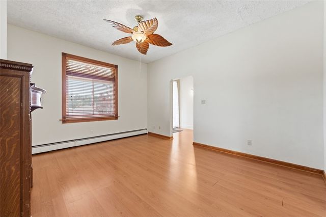 316 Broadway Ave, Mckees Rocks, PA 15136
