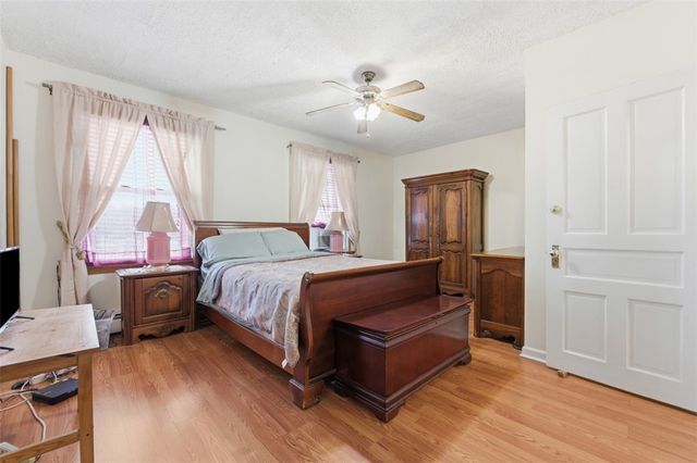 316 Broadway Ave, Mckees Rocks, PA 15136