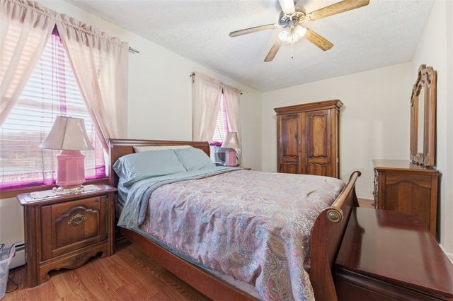 316 Broadway Ave, Mckees Rocks, PA 15136