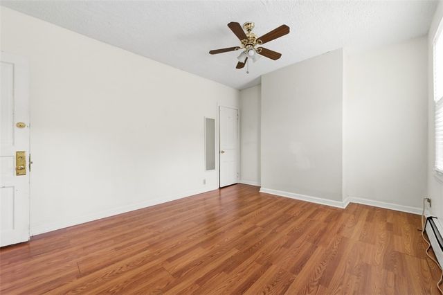 316 Broadway Ave, Mckees Rocks, PA 15136