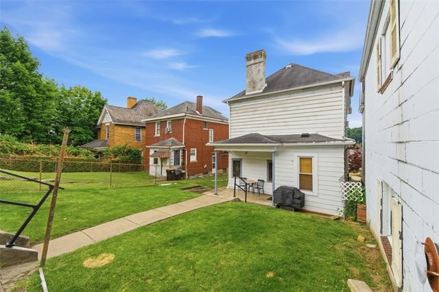 316 Broadway Ave, Mckees Rocks, PA 15136
