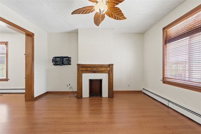 316 Broadway Ave, Mckees Rocks, PA 15136