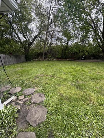 6929 13th AVENUE, Kenosha, WI 53143