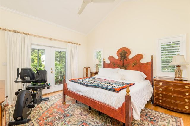 4907 PILGRIMS PATH WAY, Tampa, FL 33611