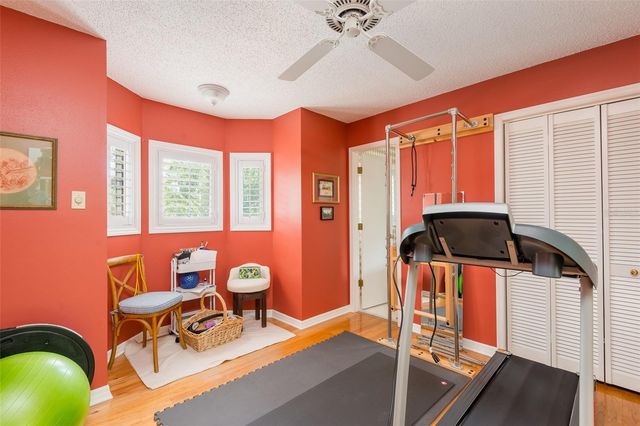 4907 PILGRIMS PATH WAY, Tampa, FL 33611