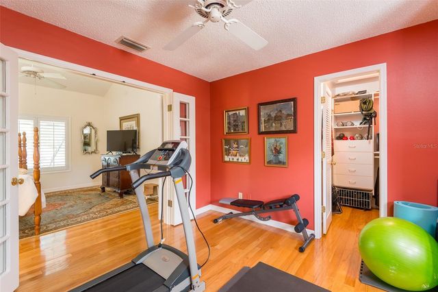4907 PILGRIMS PATH WAY, Tampa, FL 33611