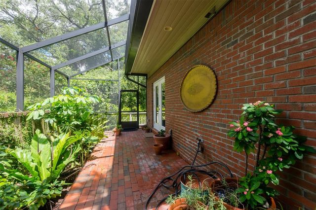 4907 PILGRIMS PATH WAY, Tampa, FL 33611