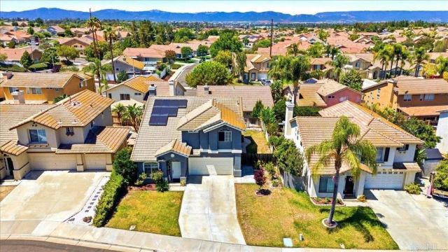 39513 Tangletree Way, Murrieta, CA 92563