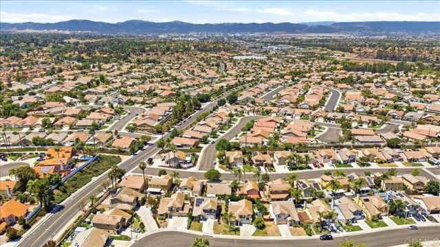 39513 Tangletree Way, Murrieta, CA 92563