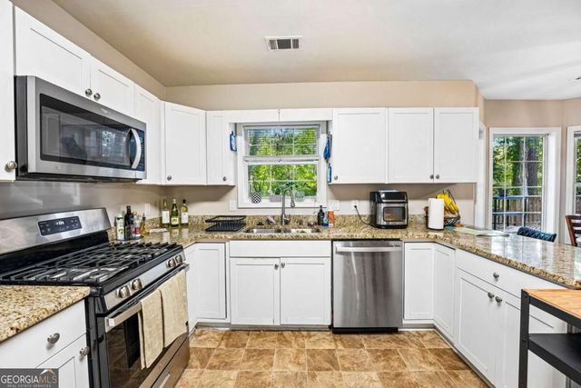 206 Five Iron Court NW, Kennesaw, GA 30144