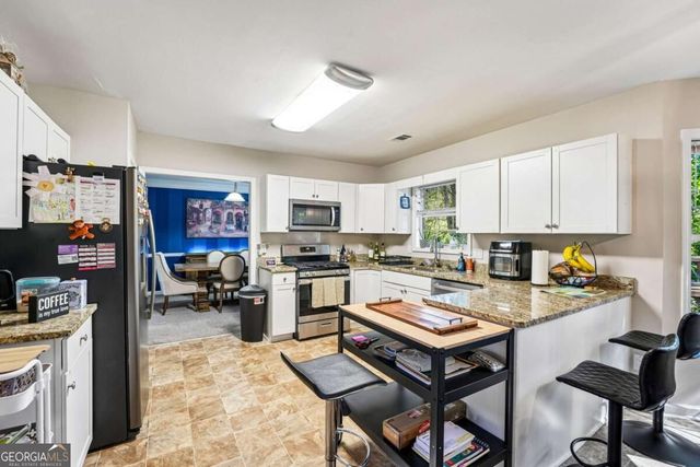 206 Five Iron Court NW, Kennesaw, GA 30144
