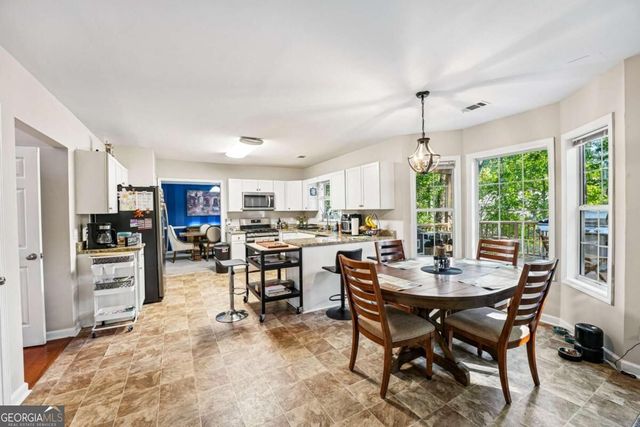 206 Five Iron Court NW, Kennesaw, GA 30144