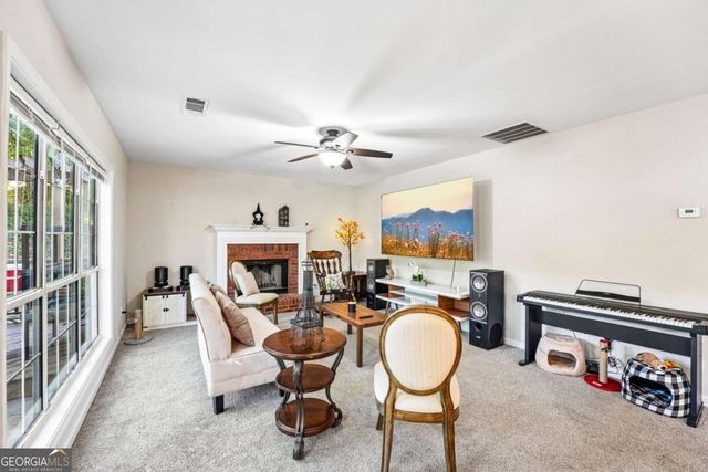 206 Five Iron Court NW, Kennesaw, GA 30144