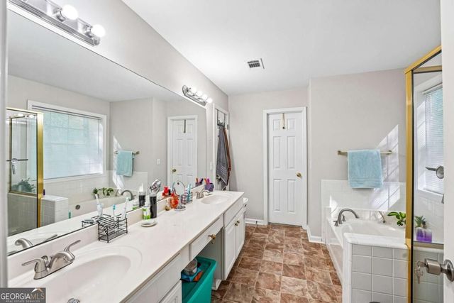 206 Five Iron Court NW, Kennesaw, GA 30144