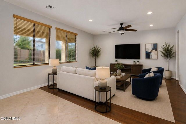 700 W POWELL Way, Chandler, AZ 85248