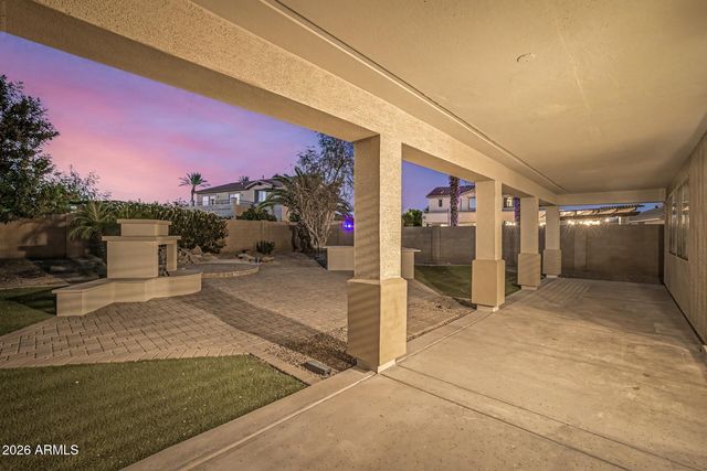 700 W POWELL Way, Chandler, AZ 85248