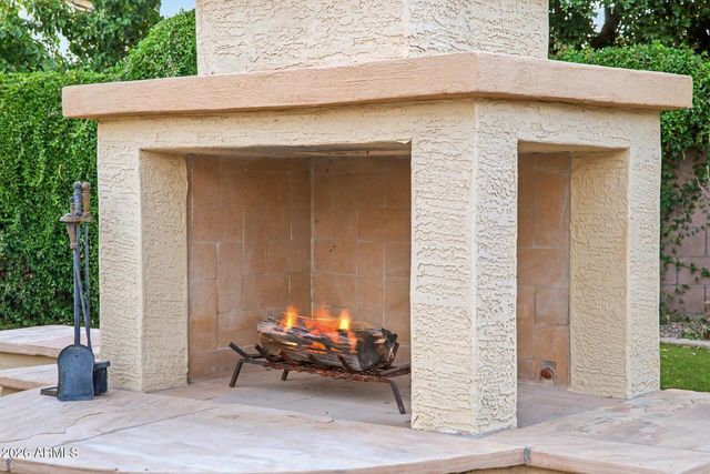 700 W POWELL Way, Chandler, AZ 85248