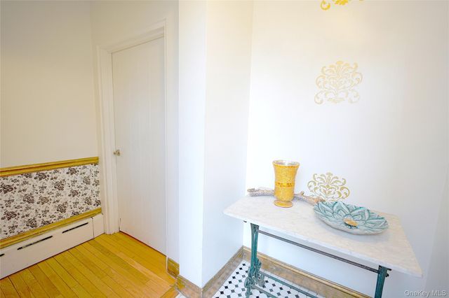 37 Centre Street, Bronx, NY 10464