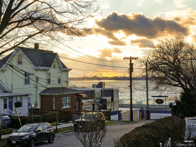 37 Centre Street, Bronx, NY 10464