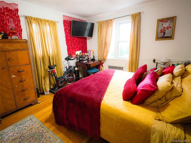 37 Centre Street, Bronx, NY 10464