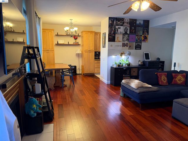 3550 Buttonwood Ter 111, Fremont, CA 94536