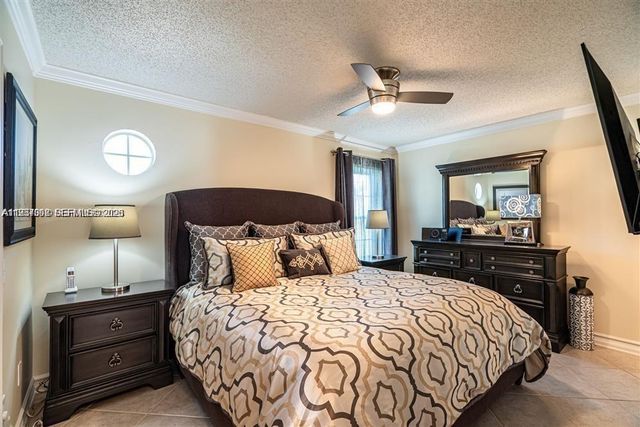 221 Waterside Dr 221, Hypoluxo, FL 33462