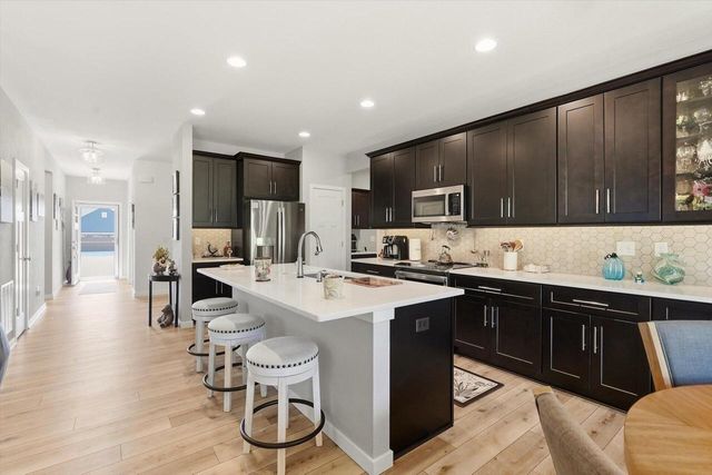 N67W25502 Vail LANE, Sussex, WI 53089