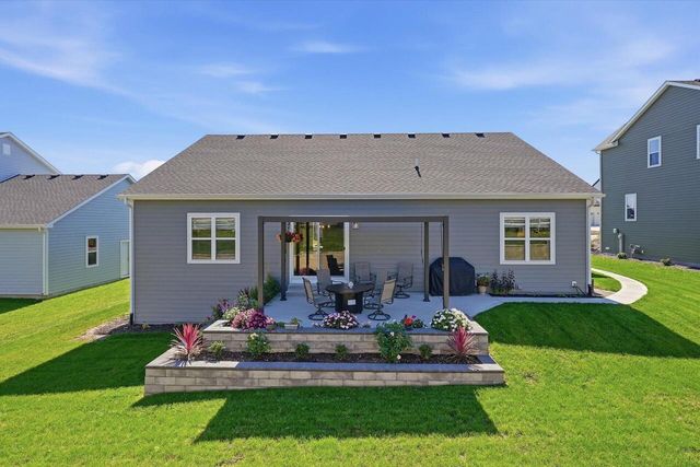 N67W25502 Vail LANE, Sussex, WI 53089