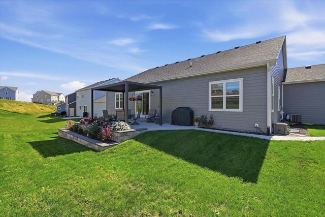 N67W25502 Vail LANE, Sussex, WI 53089
