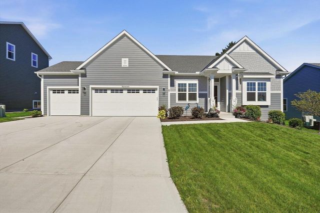 N67W25502 Vail LANE, Sussex, WI 53089