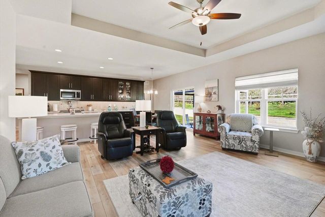 N67W25502 Vail LANE, Sussex, WI 53089